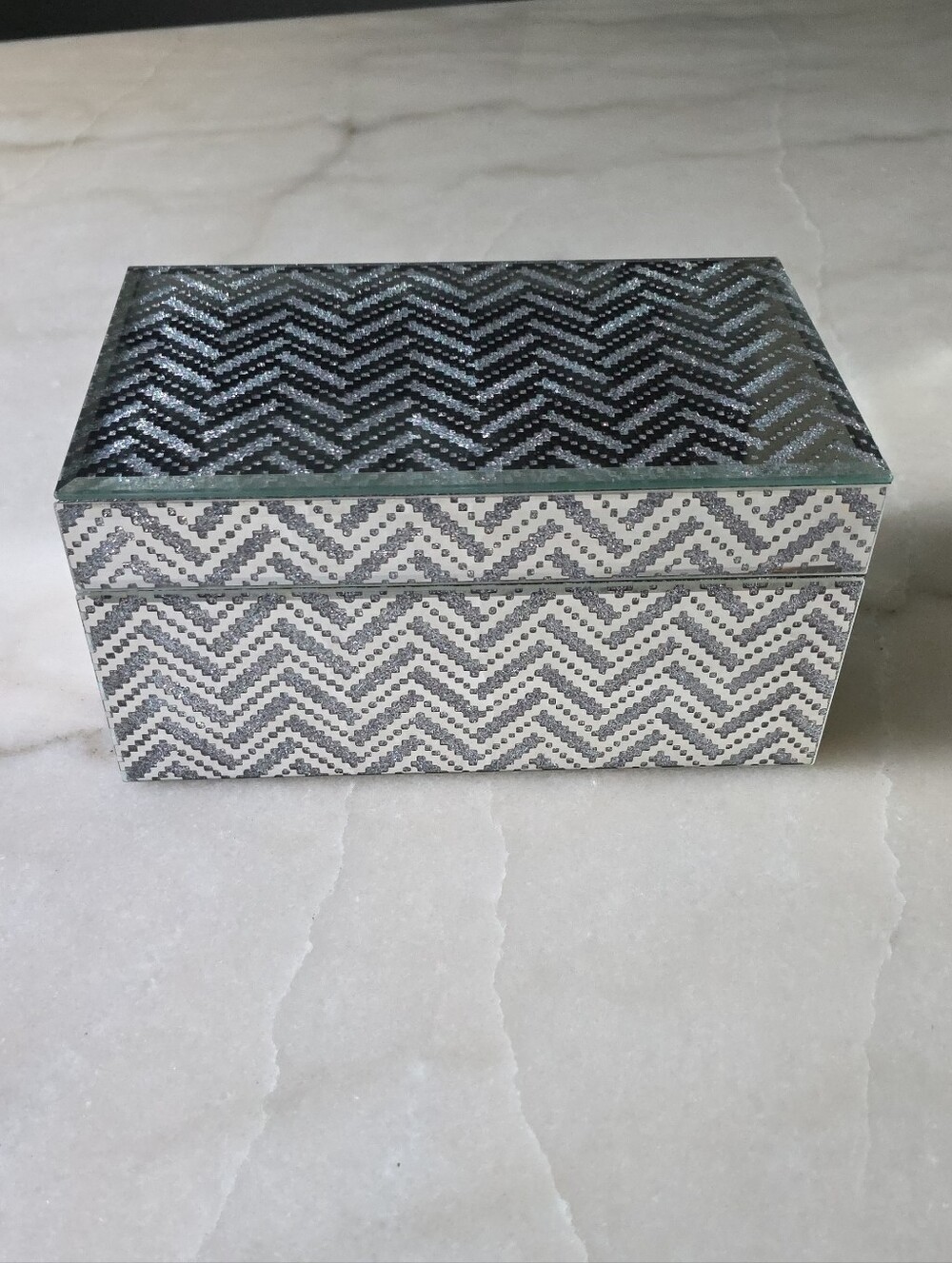 Chevron Sparkle Jewelry Organizer Box in Gray